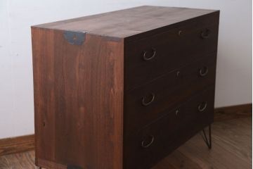 アンティーク家具　和製アンティーク　シンプルな衣装箪笥の鉄脚ローボード(2)