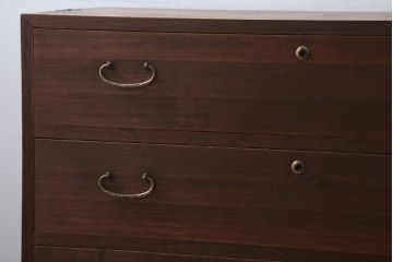 アンティーク家具　和製アンティーク　シンプルな衣装箪笥の鉄脚ローボード(2)