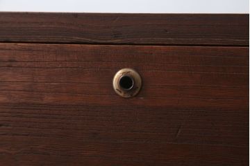 アンティーク家具　和製アンティーク　シンプルな衣装箪笥の鉄脚ローボード(2)