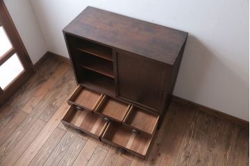 アンティーク家具　古民具・骨董　高級品!三方栗材のアンティーク収納棚