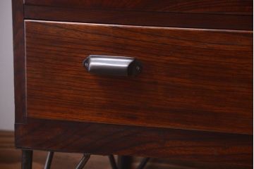 アンティーク家具　アンティーク　前面欅材!鉄脚付き時代箪笥ローボード(ローチェスト)(2)