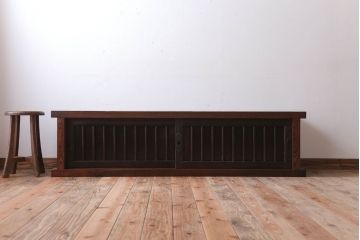 アンティーク家具　古民具・骨董　明治期　框が太く重厚なアンティーク時代箪笥ローボード