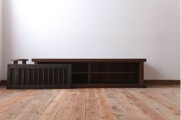 アンティーク家具　古民具・骨董　明治期　框が太く重厚なアンティーク時代箪笥ローボード