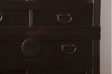 アンティーク家具　古民具・骨董　横桟引き戸!重厚な金具のアンティーク美濃帳場箪笥