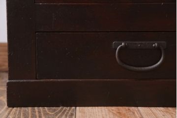 アンティーク家具　古民具・骨董　横桟引き戸!重厚な金具のアンティーク美濃帳場箪笥