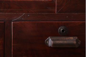 アンティーク家具　和製アンティーク　鉄脚付き!結霜ガラス引き戸のサイドボード