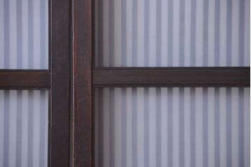 古民具・骨董　大正期　裏ガラス入り!結霜ガラス帯格子戸2枚セット