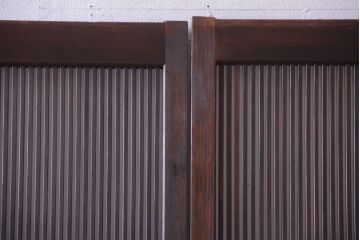 古民具・骨董　縦桟81本の極上品!裏ガラス入りの最高級アンティーク万本格子戸3枚セット