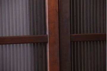 古民具・骨董　縦桟81本の極上品!裏ガラス入りの最高級アンティーク万本格子戸3枚セット