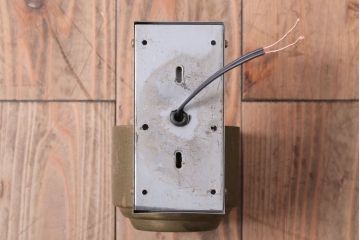 昭和レトロ　シンプルなアンティーク壁掛け照明