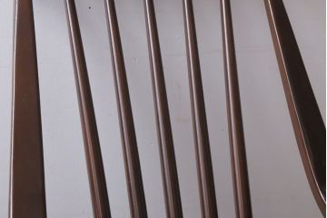 ヴィンテージ家具　ビンテージ　レトロな木製ロッキングチェア