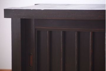 アンティーク家具　古民具・骨董　明治期　框が太く重厚なアンティーク時代箪笥ローボード(2)