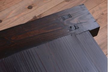 アンティーク家具　古民具・骨董　明治期　框が太く重厚なアンティーク時代箪笥ローボード(2)