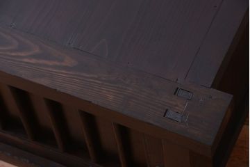 アンティーク家具　古民具・骨董　明治期　框が太く重厚なアンティーク時代箪笥ローボード(2)