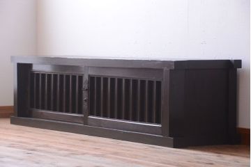 アンティーク家具　古民具・骨董　明治期　框が太く重厚なアンティーク時代箪笥ローボード(2)