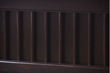 アンティーク家具　古民具・骨董　明治期　框が太く重厚なアンティーク時代箪笥ローボード(2)