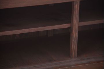 アンティーク家具　古民具・骨董　明治期　框が太く重厚なアンティーク時代箪笥ローボード(2)