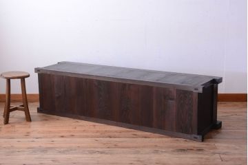 アンティーク家具　古民具・骨董　明治期　框が太く重厚なアンティーク時代箪笥ローボード(2)