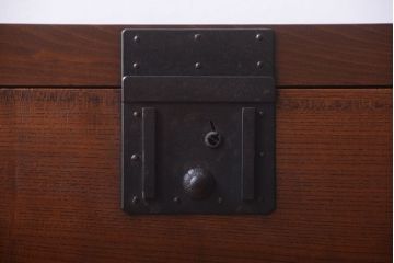 アンティーク家具　古民具・骨董　高級品!四面横桟回しの越後帳場箪笥(銭戸棚、帳箪笥・帳戸棚)