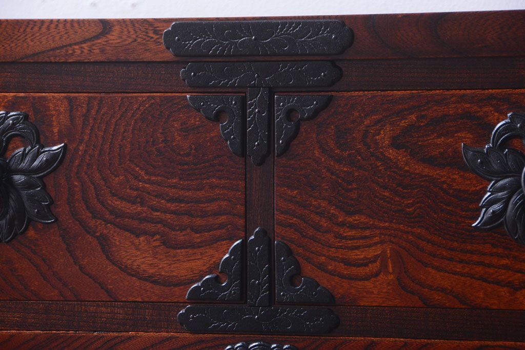 中古　伝統民芸家具 岩谷堂　隠し付き衣装箪笥(チェスト)