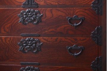 中古　伝統民芸家具 岩谷堂　隠し付き衣装箪笥(チェスト)