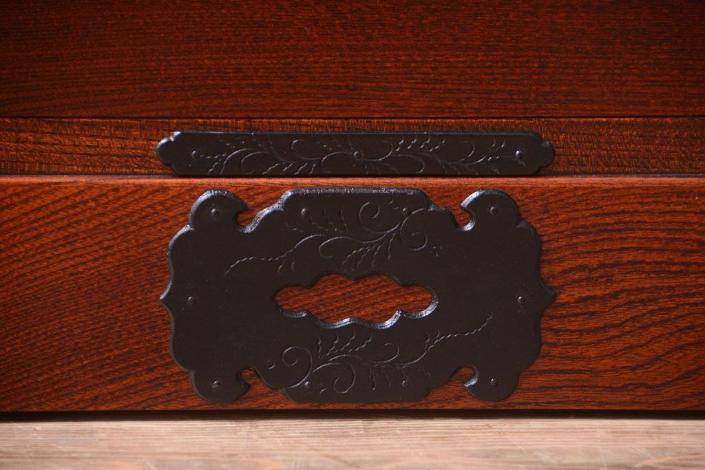 中古　伝統民芸家具 岩谷堂　隠し付き衣装箪笥(チェスト)