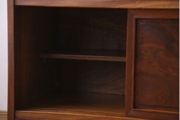 アンティーク家具　和製アンティーク　高級品!意匠が素晴らしい三方欅材の茶棚