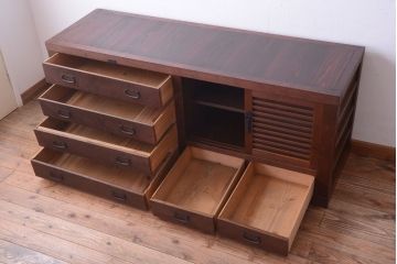 アンティーク家具　古民具・骨董　明治期　重厚なアンティーク横型衣装箪笥(サイドボード)