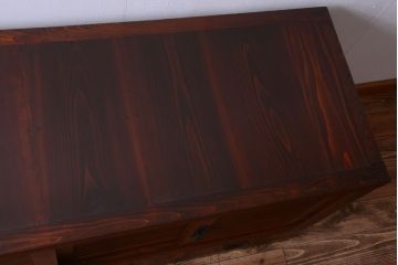 アンティーク家具　古民具・骨董　明治期　重厚なアンティーク横型衣装箪笥(サイドボード)