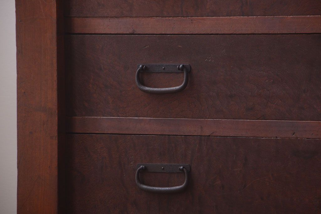 アンティーク家具　古民具・骨董　明治期　重厚なアンティーク横型衣装箪笥(サイドボード)