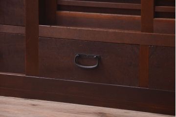 アンティーク家具　古民具・骨董　明治期　重厚なアンティーク横型衣装箪笥(サイドボード)