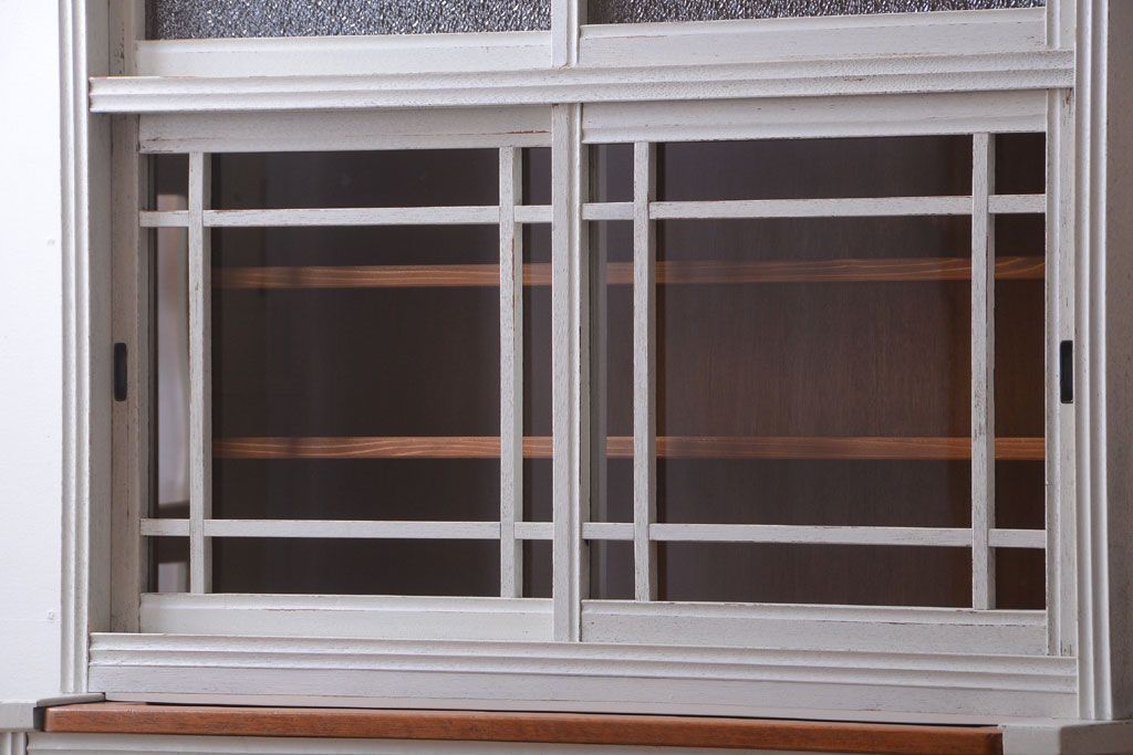 アンティーク家具　アンティークペイント　作業台付き!おしゃれな脚付き食器棚