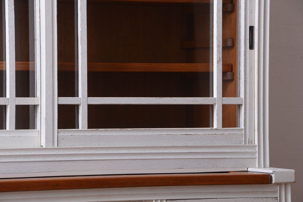 アンティーク家具　アンティークペイント　作業台付き!おしゃれな脚付き食器棚