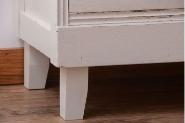 アンティーク家具　アンティークペイント　作業台付き!おしゃれな脚付き食器棚