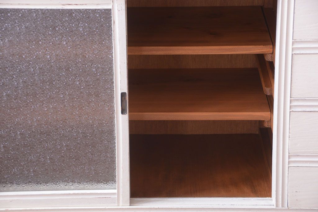 アンティーク家具　アンティークペイント　作業台付き!おしゃれな脚付き食器棚