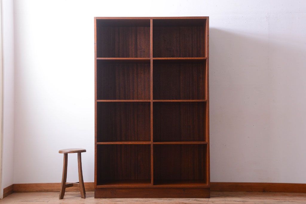 アンティーク家具　和製アンティーク　特大サイズ!古い木の重厚な縦型マス目棚(2)