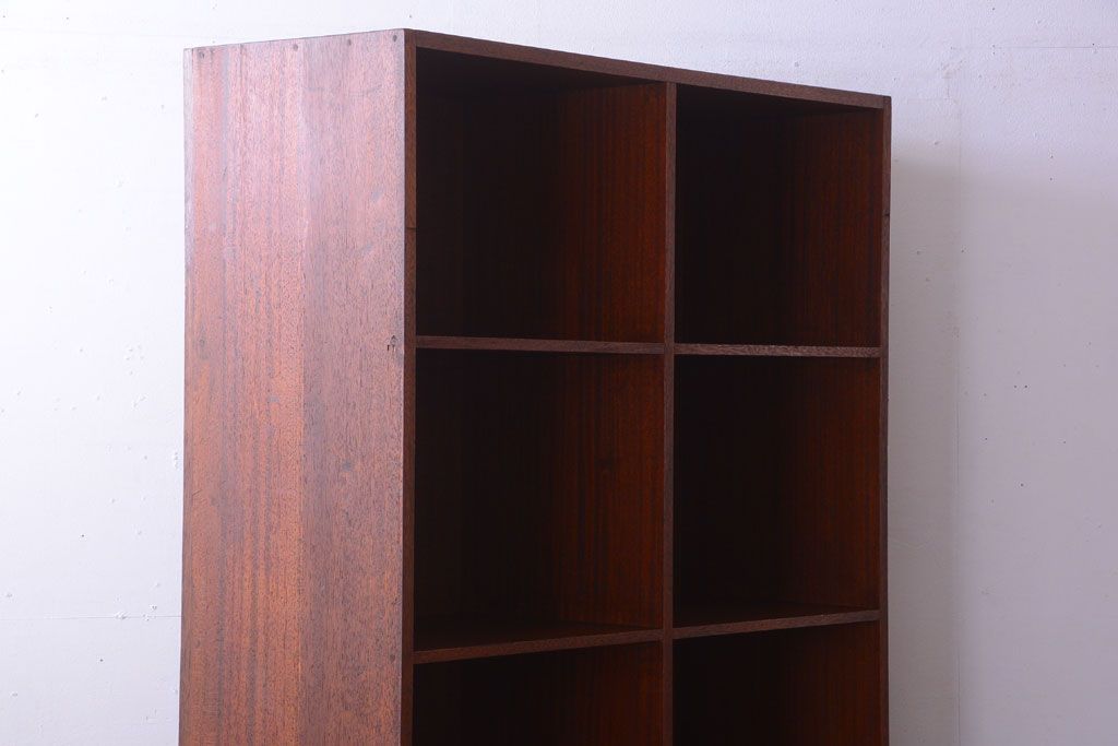 アンティーク家具　和製アンティーク　特大サイズ!古い木の重厚な縦型マス目棚(2)