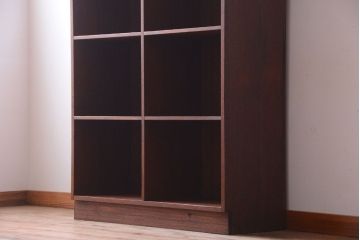 アンティーク家具　和製アンティーク　特大サイズ!古い木の重厚な縦型マス目棚(2)