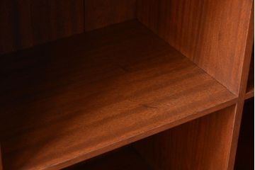 アンティーク家具　和製アンティーク　特大サイズ!古い木の重厚な縦型マス目棚(2)