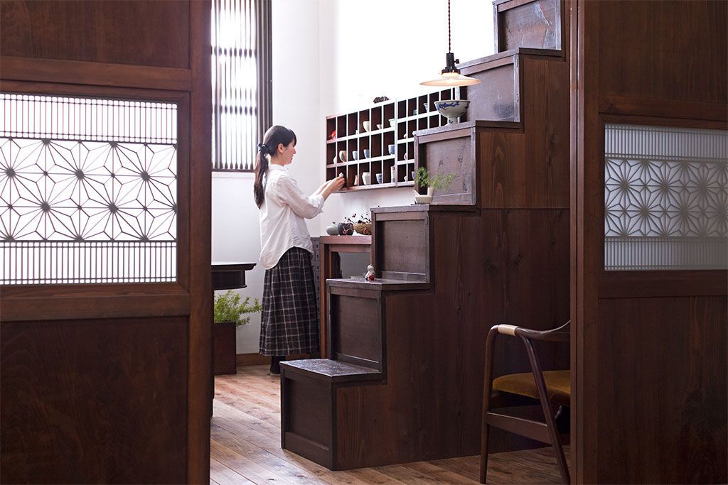 和製アンティーク　組子入り!古い木の上品なすりガラス帯戸4枚セット