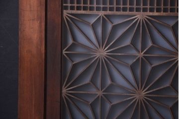 和製アンティーク　組子入り!古い木の上品なすりガラス帯戸4枚セット