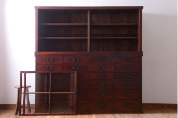アンティーク家具　和製アンティーク　引き出し24杯付き!古い木の大きな収納棚