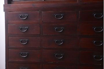 アンティーク家具　和製アンティーク　引き出し24杯付き!古い木の大きな収納棚