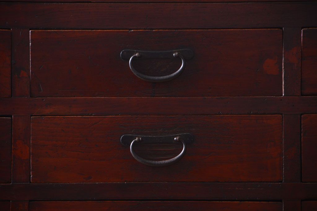 アンティーク家具　和製アンティーク　引き出し24杯付き!古い木の大きな収納棚