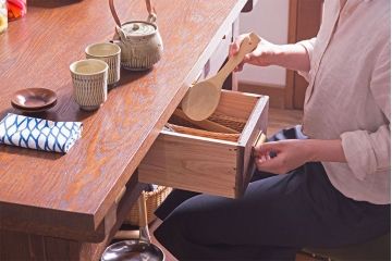 アンティーク家具　和製アンティーク　骨太で重厚な古い木製の作業台(カウンターテーブル)(3)