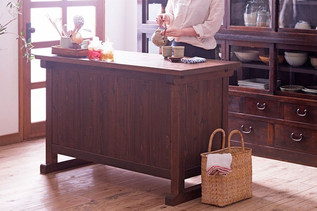 アンティーク家具　和製アンティーク　骨太で重厚な古い木製の作業台(カウンターテーブル)(3)