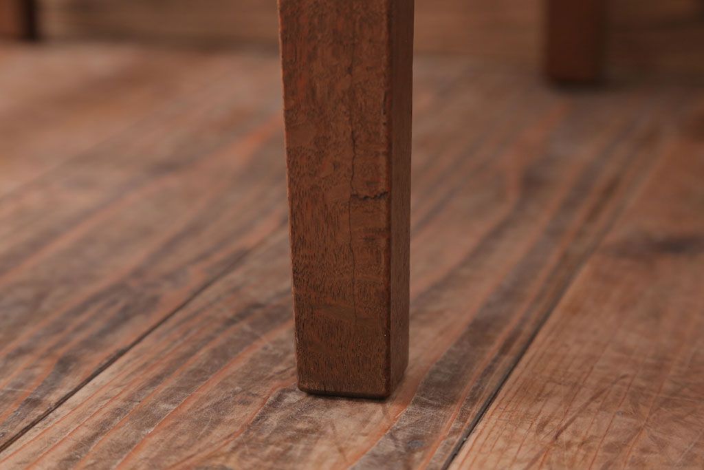 レトロ家具　アンティーク　レトロでおしゃれなチェア(椅子)(1)