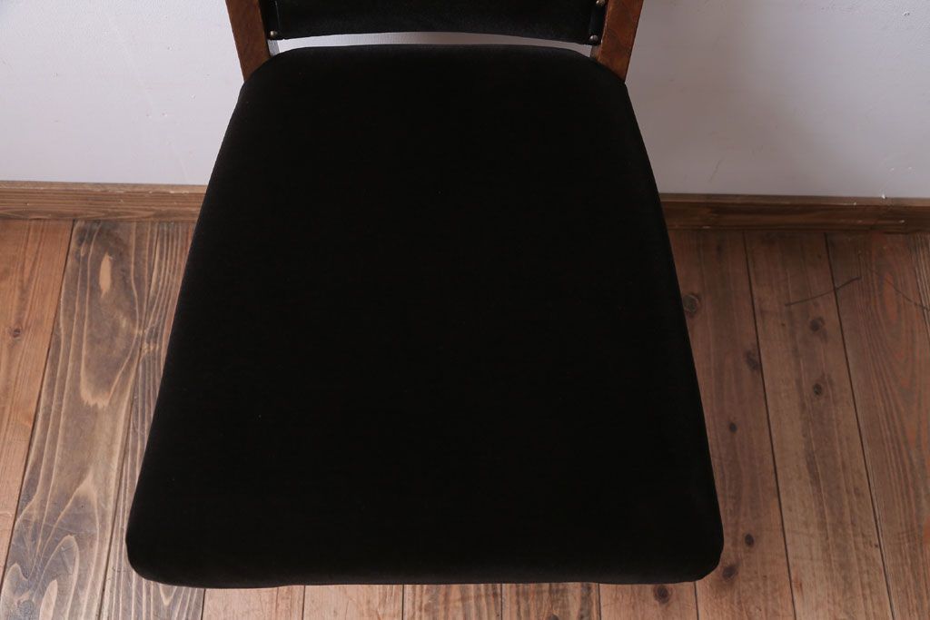 レトロ家具　アンティーク　レトロでおしゃれなチェア(椅子)(2)