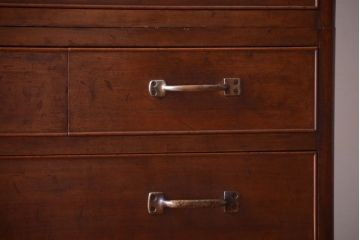 アンティーク家具　和製アンティーク　衣装盆付き!古い木製の洋タンス(チェスト)