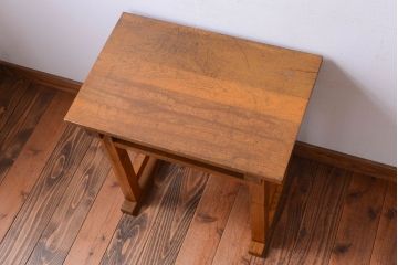 レトロ家具　昭和レトロ　古い学校の木製テーブル(平机)